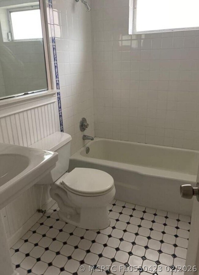 Photo - 2461 SW 82nd Ave Unit 101