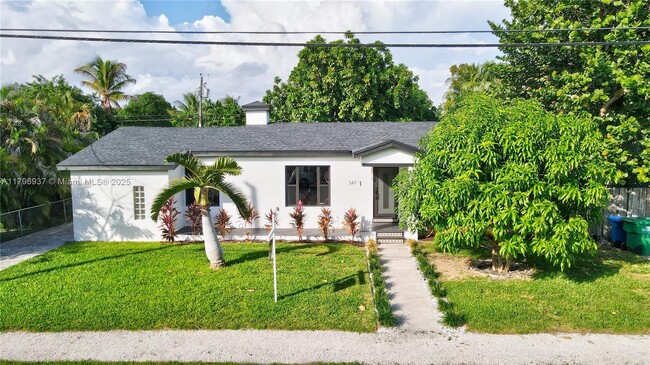 Photo - 347 NE 110th St House