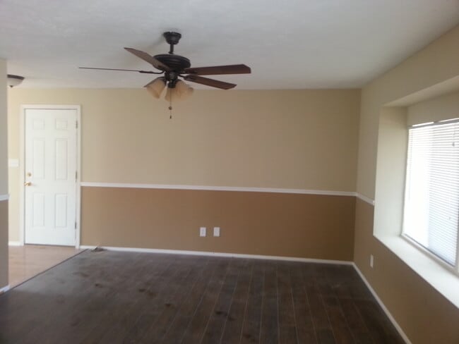 Photo - 4 bedroom 3 bathroom w/basement