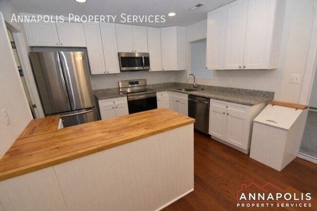 Photo - 1702 Forestville Rd