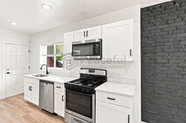 Photo - 1603 S Major St Unidad A