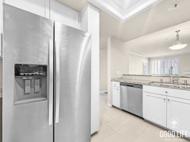 Photo - Beautiful 1B/1.5BA Upgraded Condo w/ Washer/Dryer and Private Patio! Unit 3406