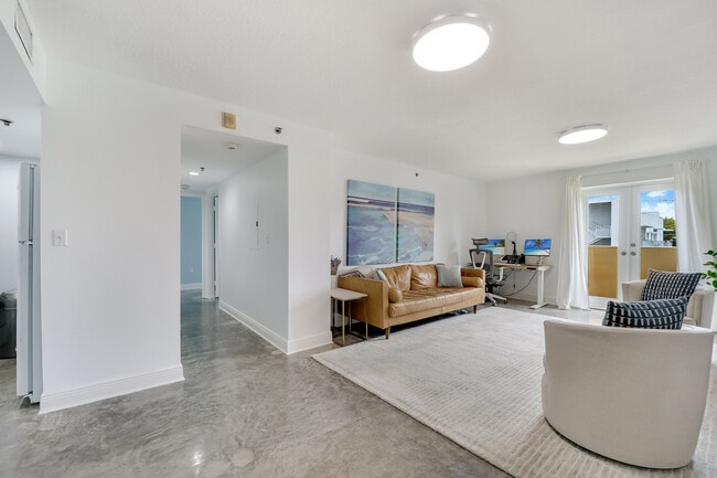 Photo - 227 Michigan Ave Unit 406