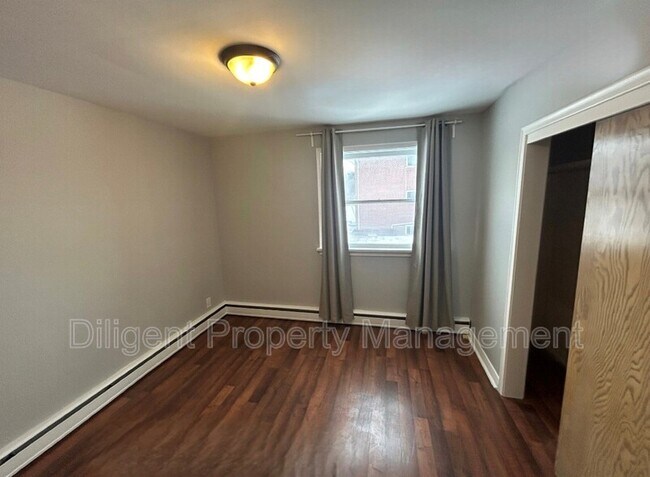 Photo - 399 Elmgrove Ave