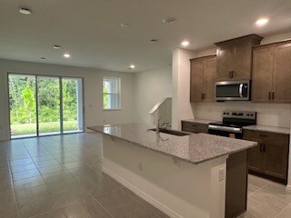 Photo - 1650 Greenleaf Wds Cv