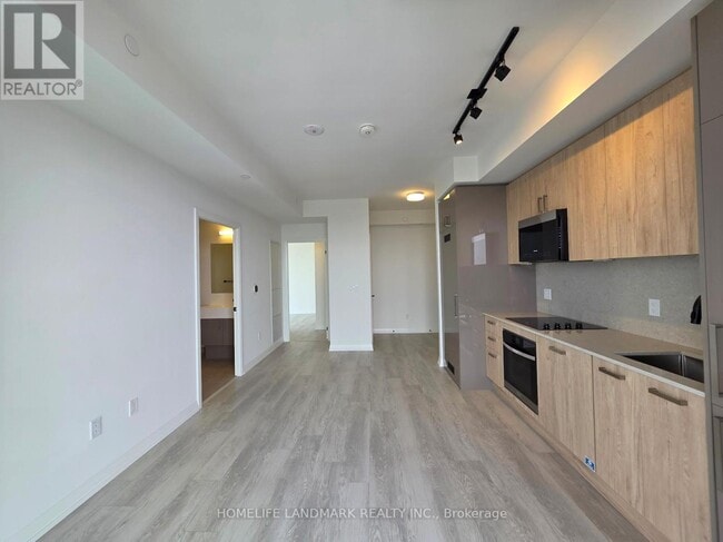 Photo - 280 Dundas St W Unit 1811