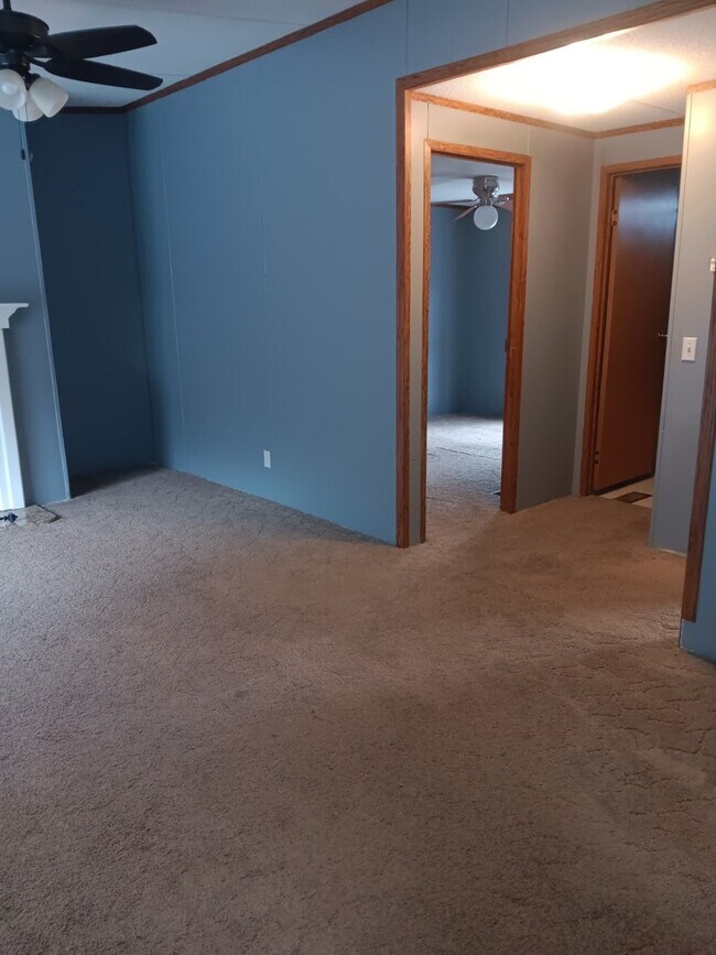 Photo - 430 Lytle Cove Rd