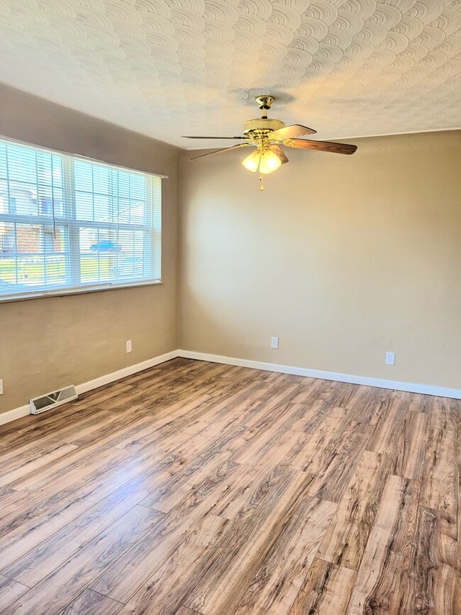 Photo - Updated Throughout and Move in ready!!!