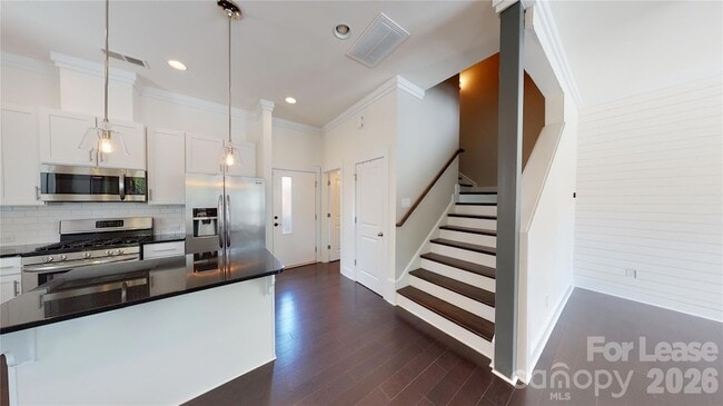 Photo - 930 Steel House Blvd