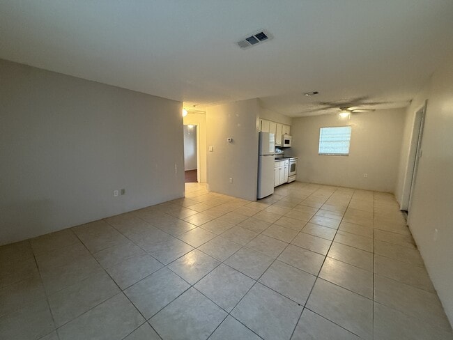 Photo - 202 2nd St Unit H