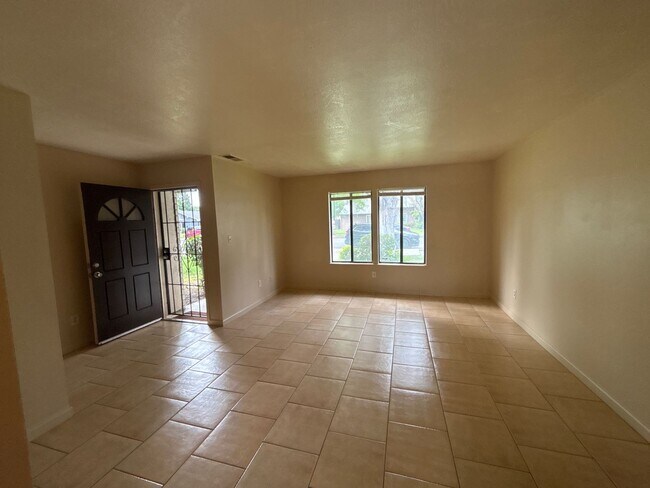 Photo - CHARMING 3 BEDROOM 2 BATHROOM SINGLE-STORY IN STOCKTON!