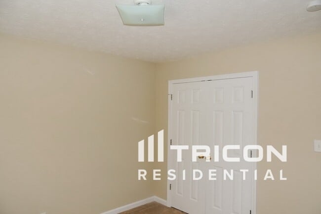 Photo - 87 Cypress Pl