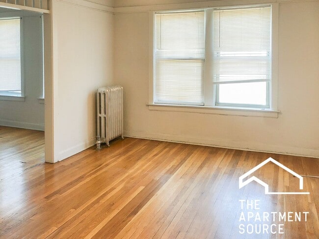 Photo - 1920 W Winona St Unit 3