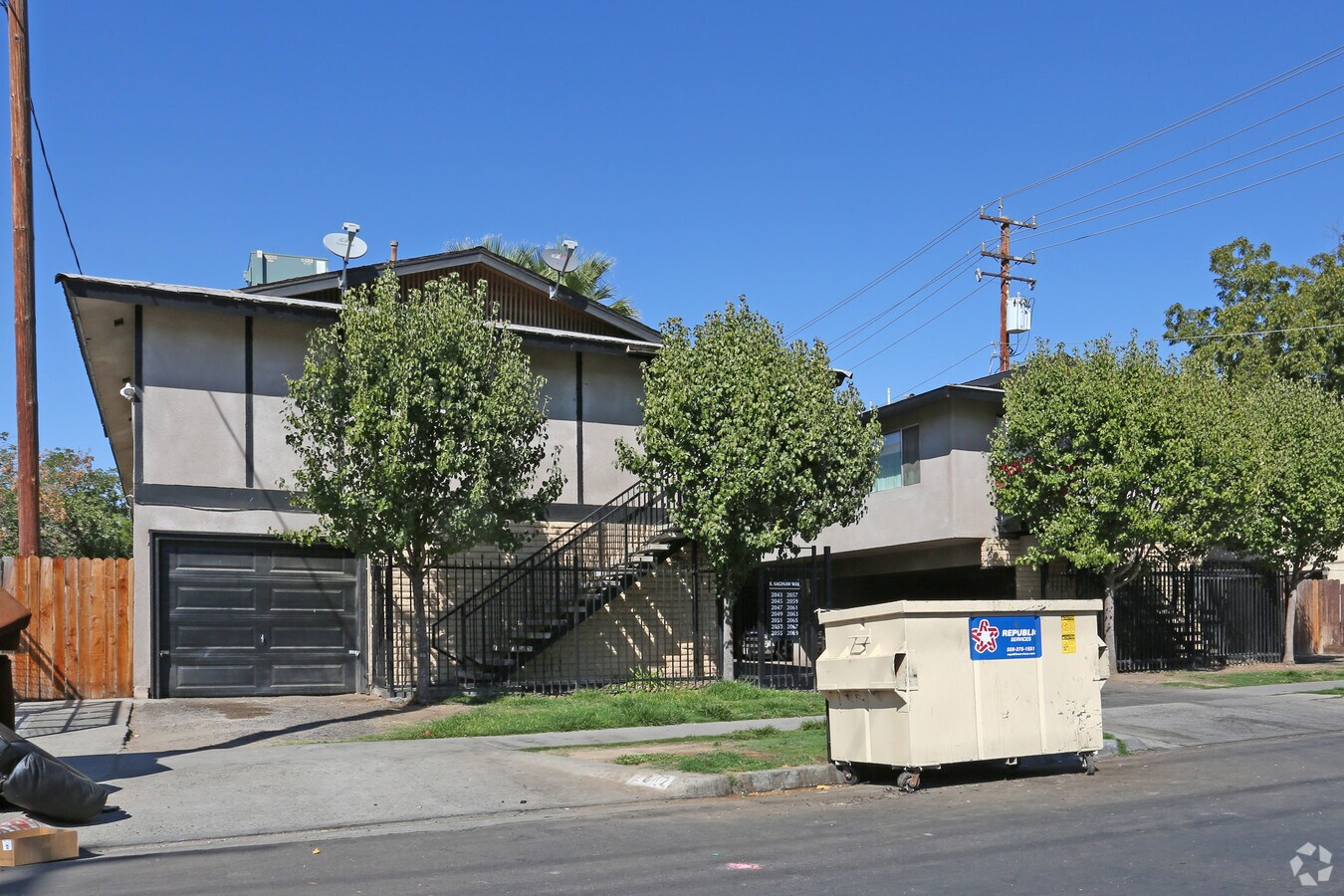 Photo - Twin Palms Apartments