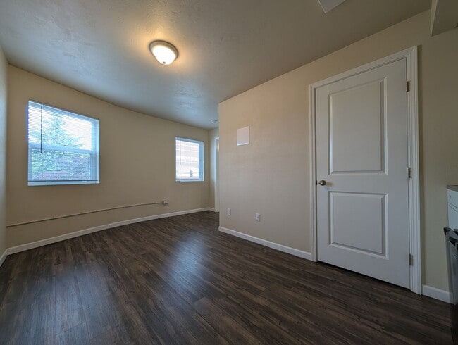 Photo - Nice 1-Bedroom, 1-Bath Apartment In Downtown Springfield!