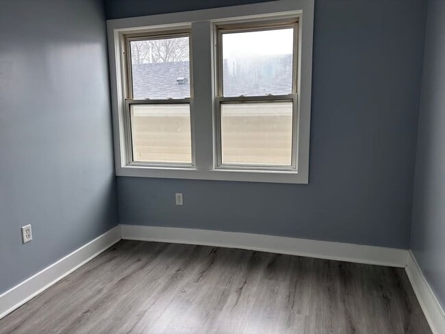 Photo - 272 W Runyon St Unidad 3