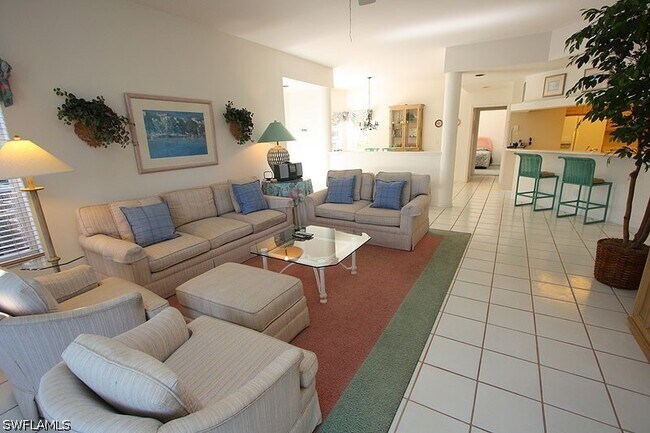 Photo - 8437 Abbington Cir Unit 612