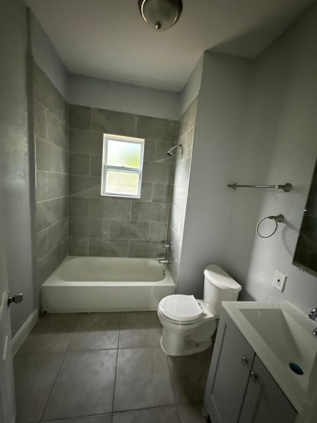 Photo - Fully Renovated 3/2 Available for Immediate Rent!