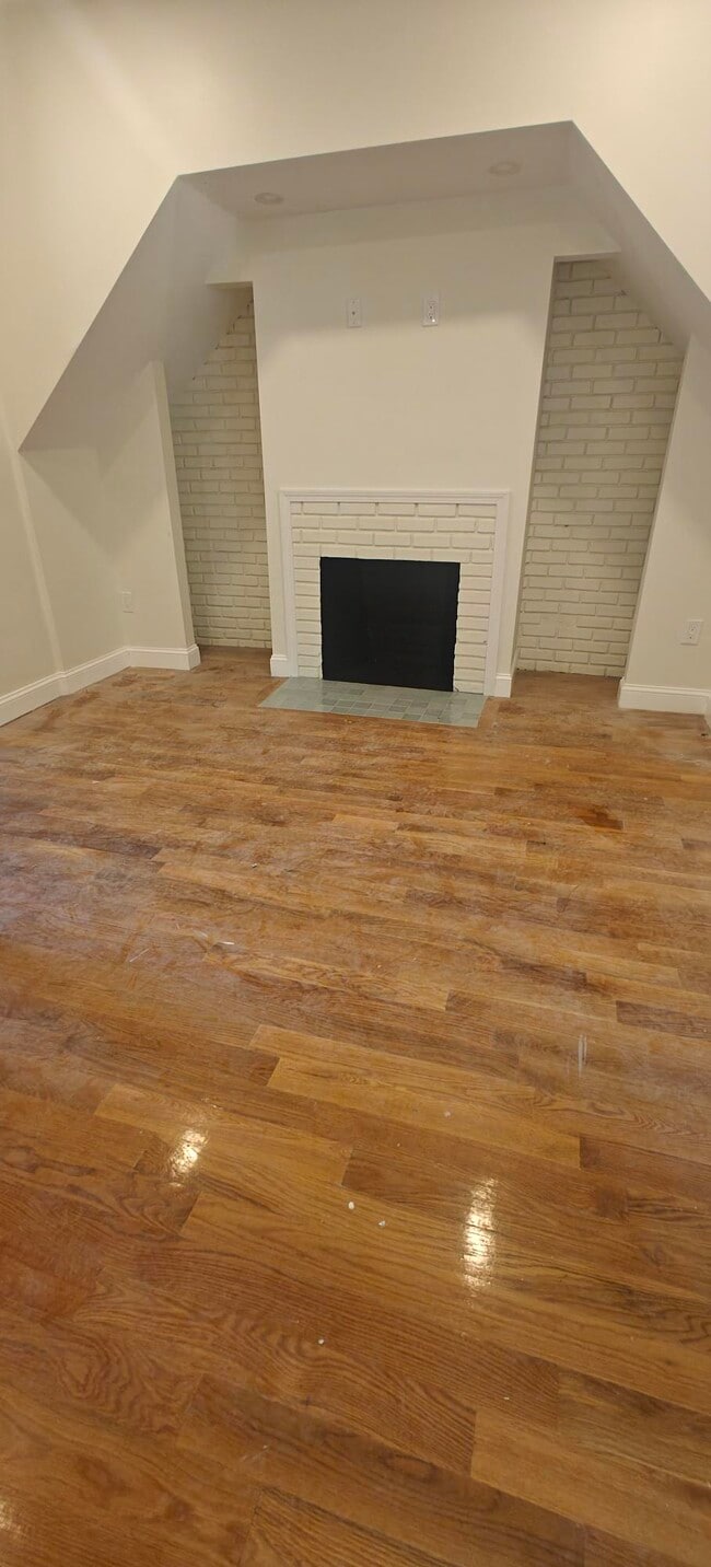 Photo - 122 Chestnut St Unit 1