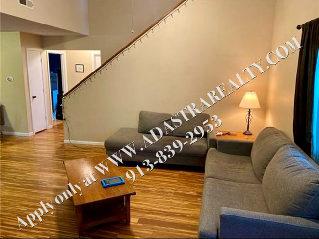 Photo - Beautiful 3 Bed 2 Bath Duplex in Lawrence-...