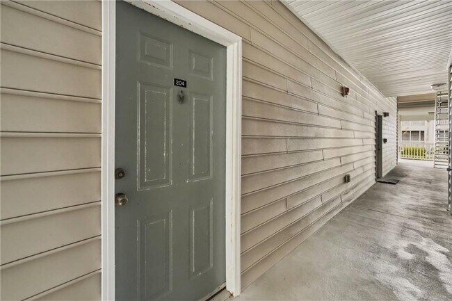 Photo - 1704 Frederica Rd Unit 204