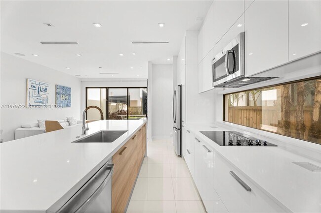 Photo - 3276 Day Ave