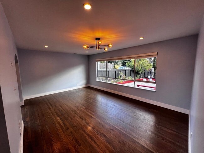 Photo - 1157 Manzanita Dr