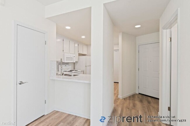 Photo - 2 br, 2.5 bath Condo - 2504 Beach Head Way...