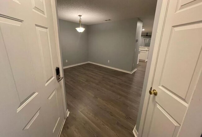 Photo - 10340 Chinaberry Ct