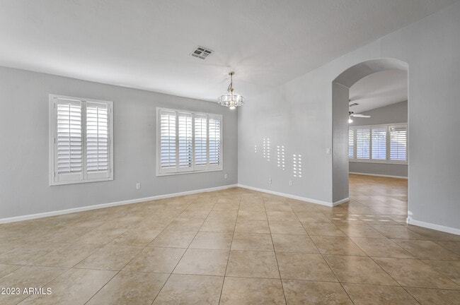 Photo - 4728 E South Fork Dr