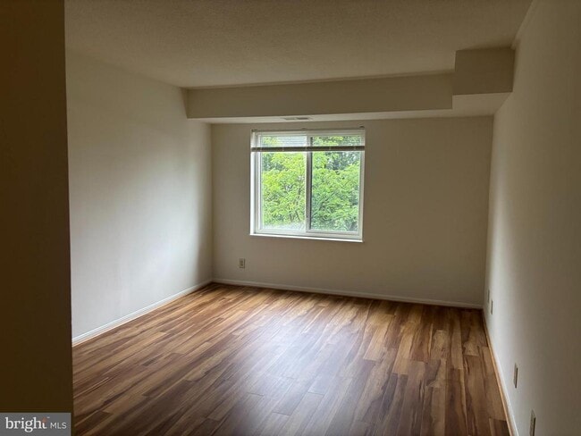 Photo - 8370 Greensboro Dr Unit 422