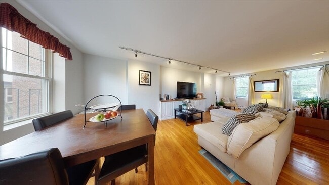 Photo - 408 Sumner St Unit #2