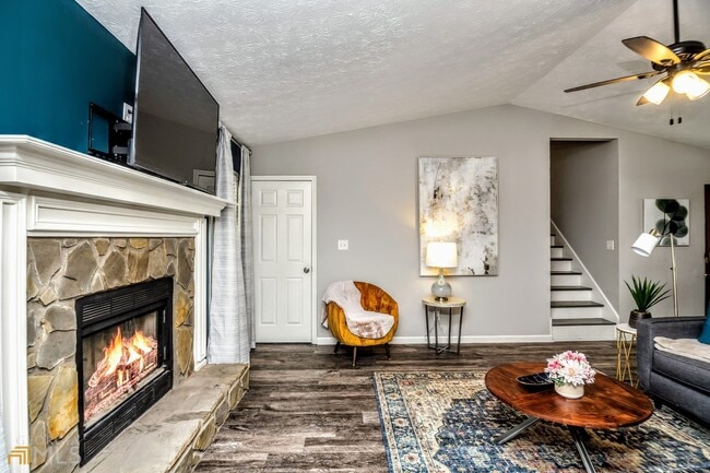 Photo - 285 Arbor Way