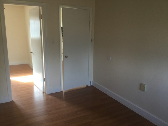 Photo - 2104 Hatcher Rd Unidad Number C