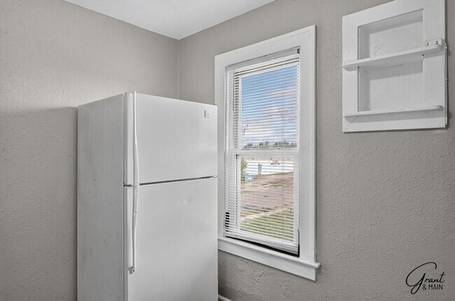 Photo - 13528 Ardmore St Unit 1 Upper TR 7/23/26