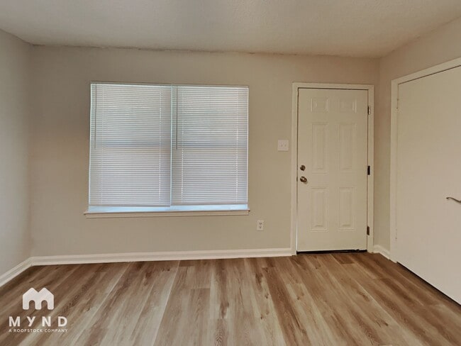 Photo - 4734 Bradford Dr