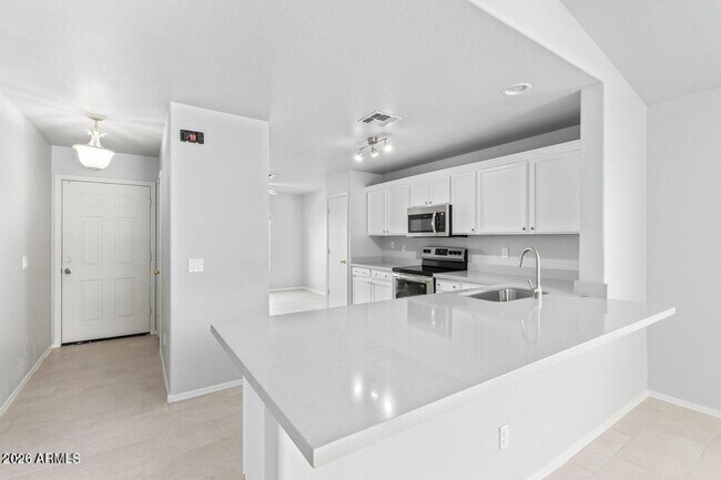 Photo - 17715 W Redfield Rd
