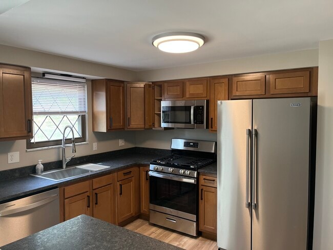 Kitchen with all new appliances. - 608 Sangree Rd Rental