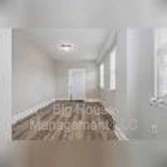 Photo - 3407 Elgin Ave