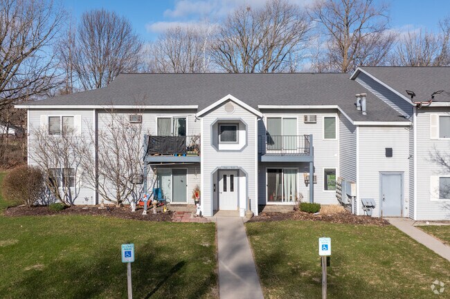 Photo - Sparta Manor