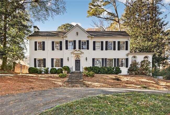 Building Photo - 3056 E Pine Valley Rd NW