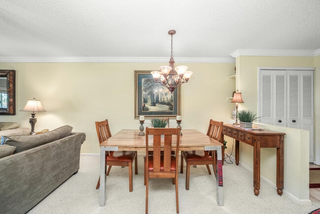 Photo - 3833 Edgewater Dr