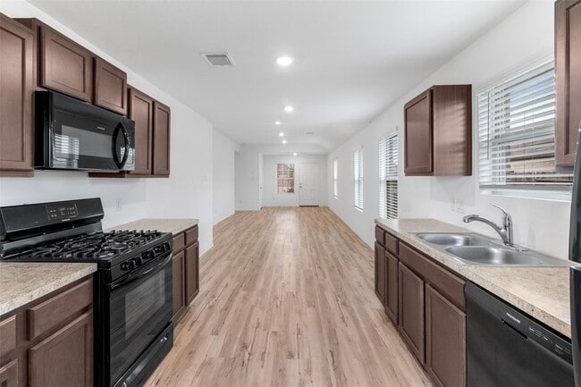 Photo - 8706 Wooster Trails Dr