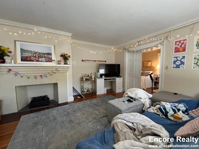 Photo - 289 Foster St Unit #1