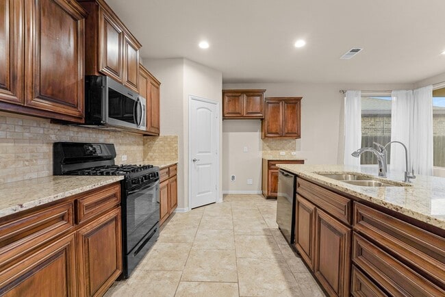 Photo - 6621 Hall of Fame Blvd