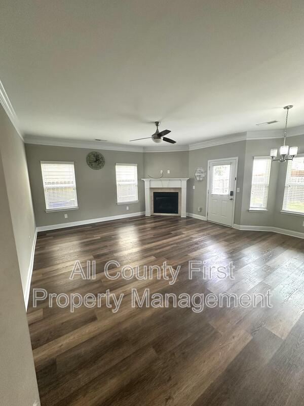 Photo - 553 Sprayberry Dr