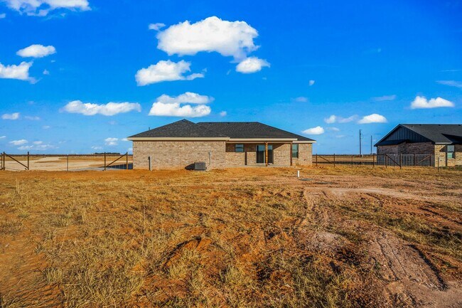 Photo - Country Living In Roosevelt ISD! Casa