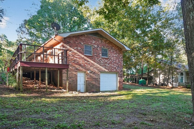 Photo - 1494 Carpenter St