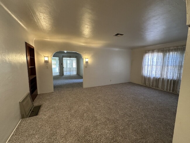 Charming 3 Bedroom, 2 Bath Home with Sunroom!