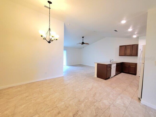 Photo - 1192 Oceanic Rd